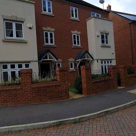 Pass The Keys Well Located Modern 5 Bedroom House Birmingham Exteriör bild