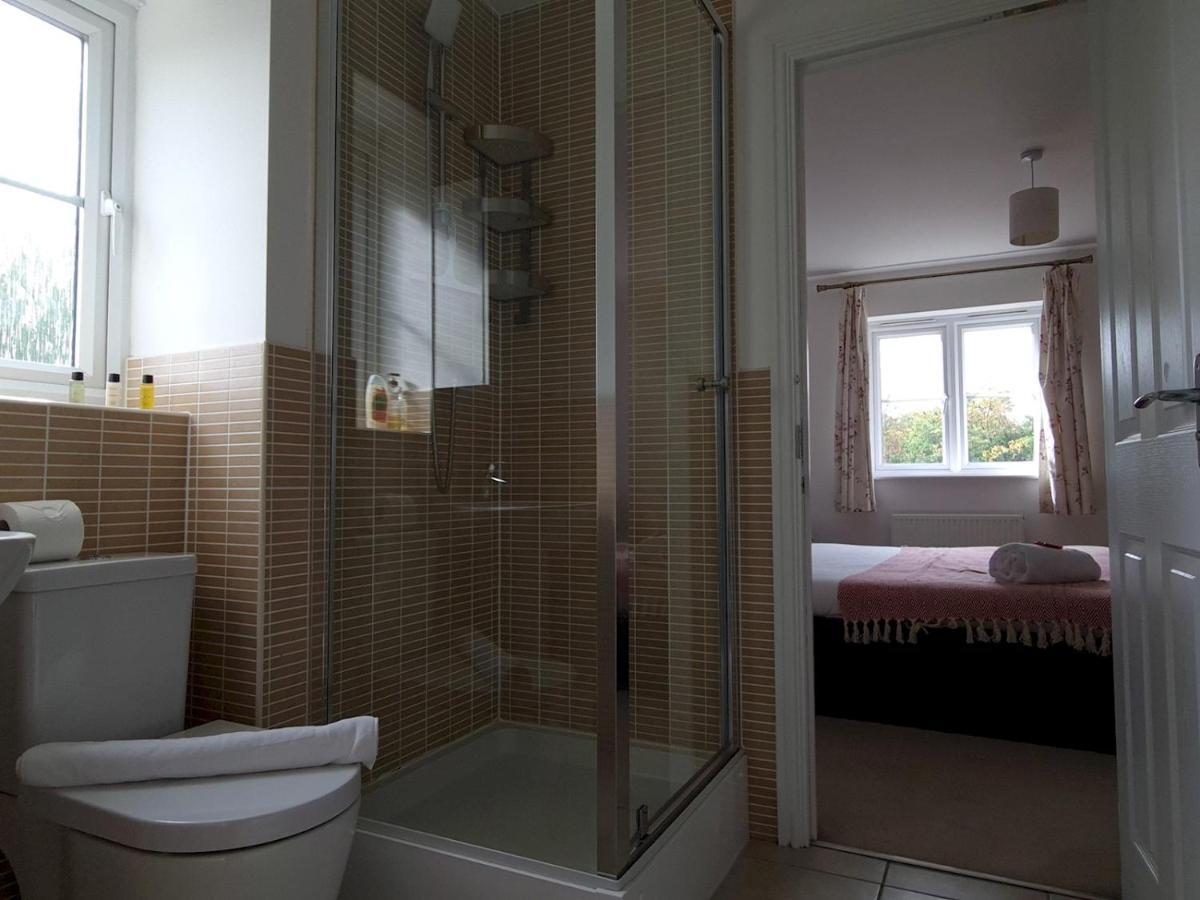 Pass The Keys Well Located Modern 5 Bedroom House Birmingham Exteriör bild